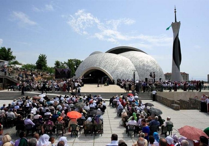 Muslimani u Hrvatskoj – prvih stotinu godina