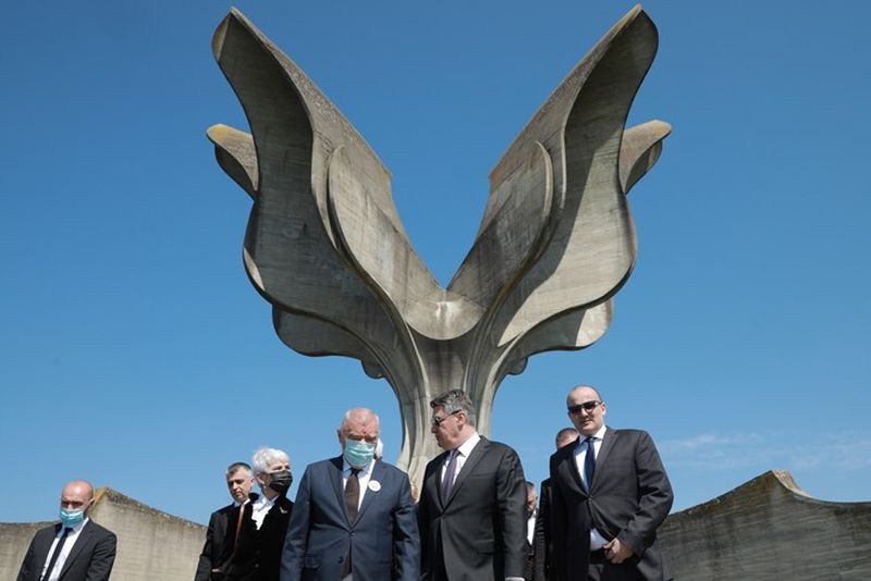 KOSOR: Zabraniti “Za dom spremni” u svim situacijama