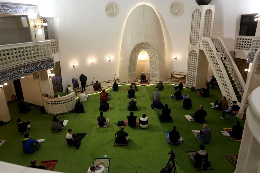 FOTO/VIDEO: Lejletu-l-kadr obilježen u Zagrebačkoj džamiji