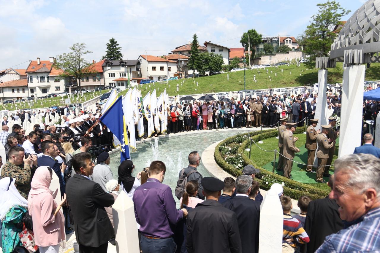 Danas je Dan šehida: Njihova velika žrtva naša je stalna obaveza