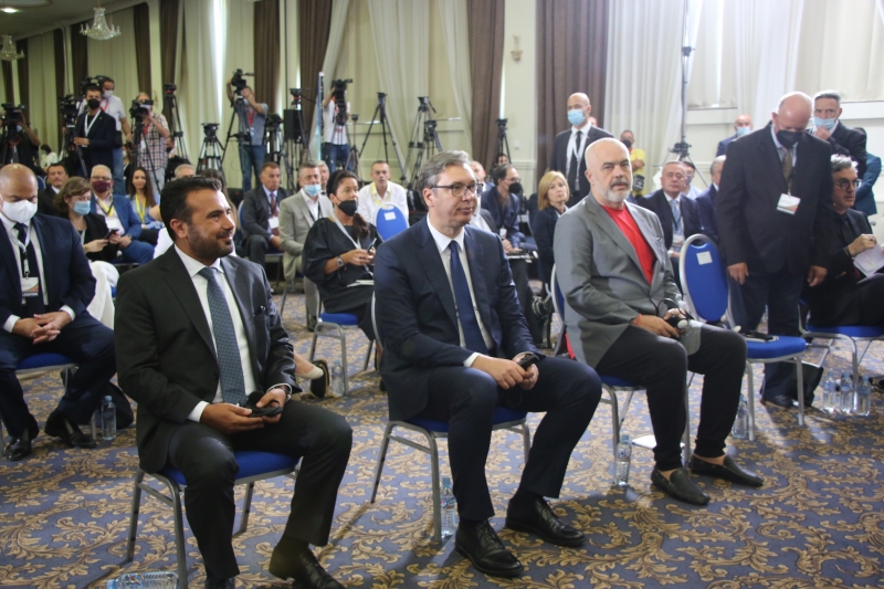 BiH ostaje izvan zagrljaja “Velike Srbije” koja se vraća na mala šengenska vrata