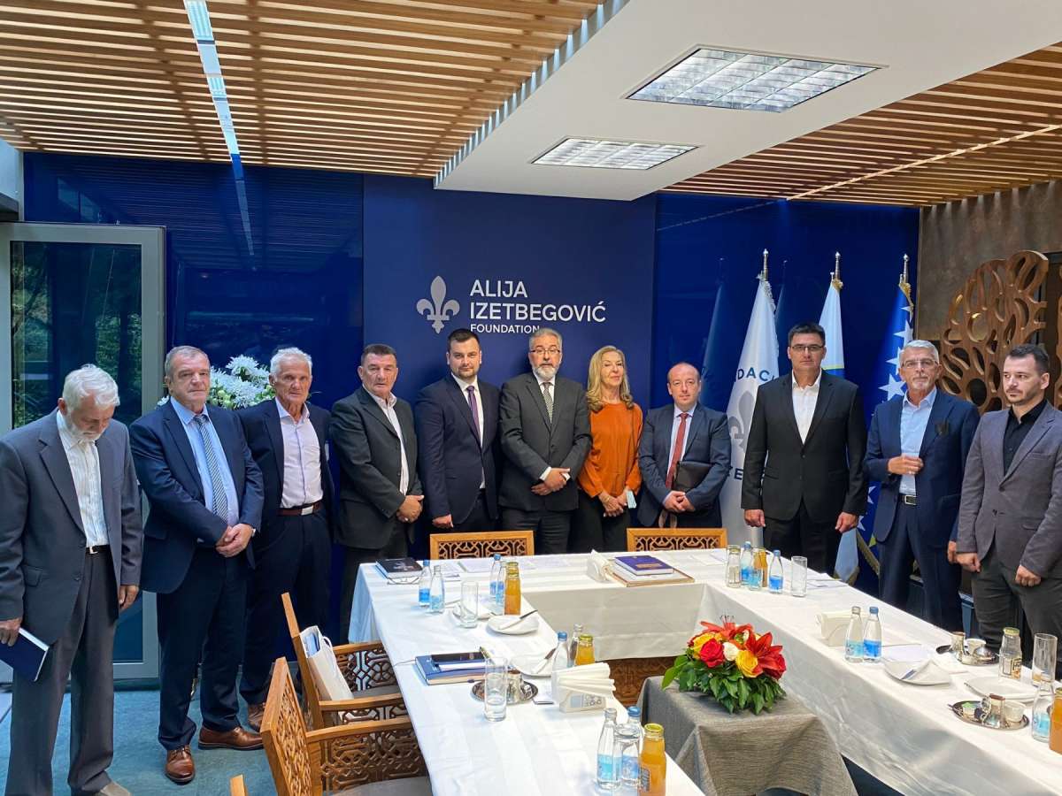 Predsjednici bošnjačkih udruga iz Hrvatske na sastanku u Fondaciji Alije Izetbegovića