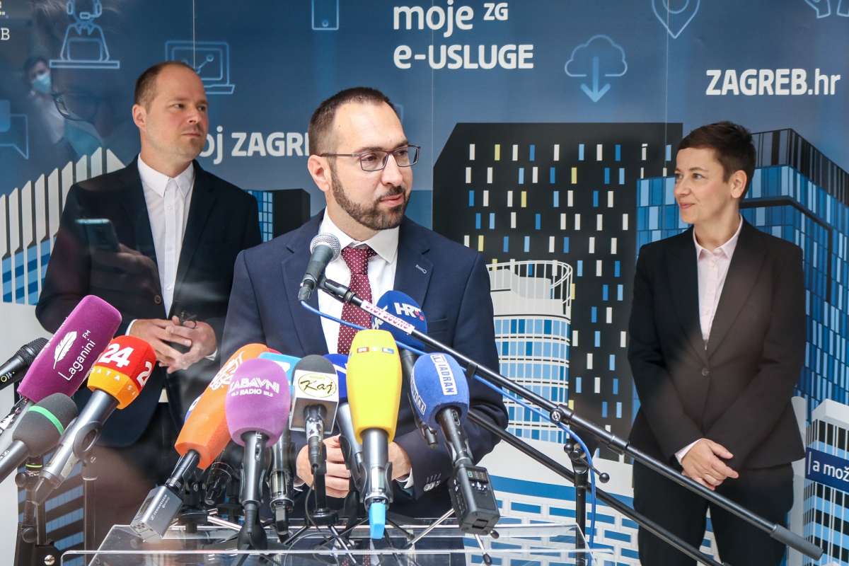 Tomašević ukida projekte obilježavanja Genocida u Srebrenici