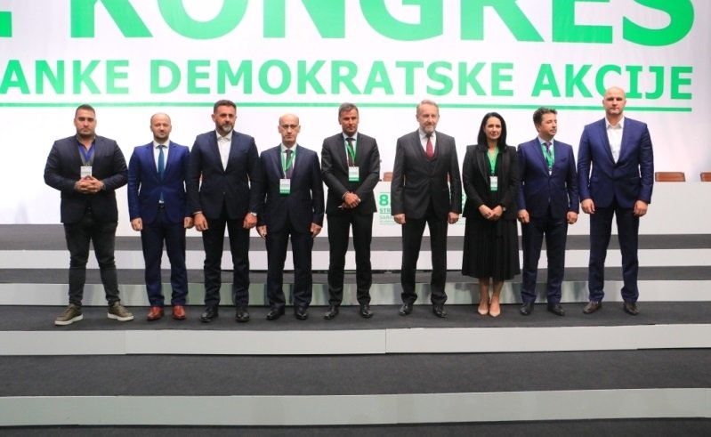 Bakir Izetbegović ponovno izabran za predsjednika SDA