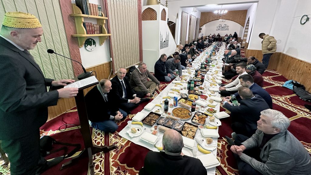 Gradonačelnik i predstavnici vlasti na iftaru: Split pokazao poštovanje prema Bošnjacima muslimanima