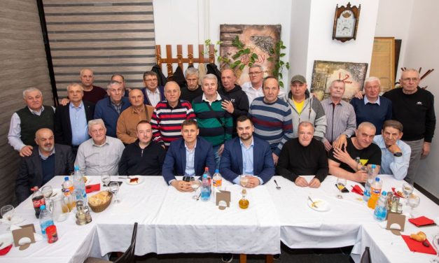 Na heroje se ne zaboravlja: Bošnjački branitelji okupljeni na iftaru