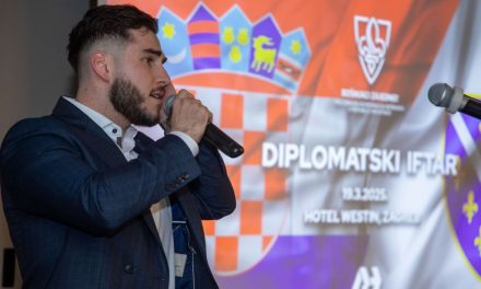 Ramazan, diplomacija i govor Armina Hodžića: Mir i pomirenje nisu samo političke, već i ljudske odluke