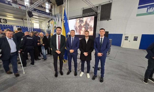 Delegacija Nacionalne koordinacije na obilježavanju godišnjice formiranja Armije RBiH u Bihaću