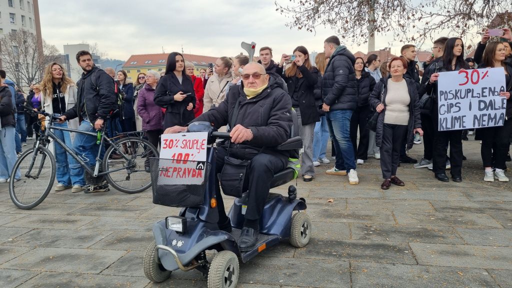 Radi se više, odmara manje: BiH na dnu regije po godišnjem i regresu
