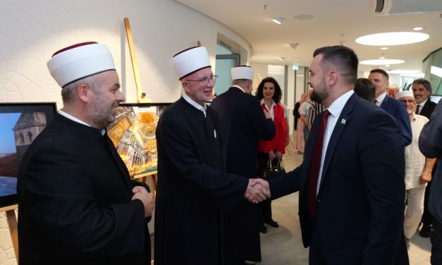 S ponosom obilježavamo 3 godine džamije u Sisku i otvaranje izložbe o Aji Sofiji