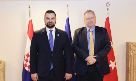 Plodna posjeta Armina Hodžića Ankari završila susretom u hrvatskoj ambasadi