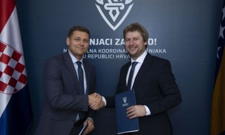 Potpisan memorandum: Snažnija povezanost Bošnjaka u Hrvatskoj s Bosnom i Hercegovinom