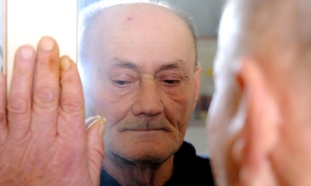 Beskućnik Nisvet konačno dobio krov nad glavom; presudan je bio jedan tv prilog i veliko srce gospođe iz Plomina