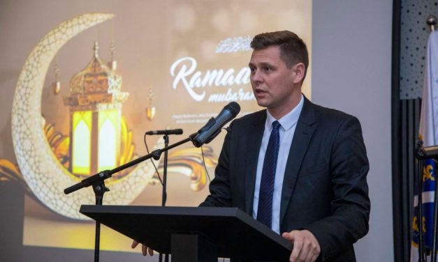 Meškić: Naša zajednica Bajram dočekuje osnažena, ujedinjena i sa jasnim ciljevima