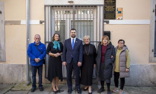 Sa Slovencima u Rijeci, Lovranu i Puli: Naglasak na jeziku i kulturnim programima
