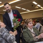 Održan ženski iftar u Zagrebu: Ruže, tombola, bošnjačka pjesma i nasmiješena lica