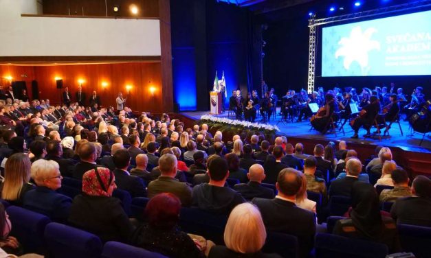 Delegacija Nacionalne koordinacije na svečanoj akademiji u Zenici
