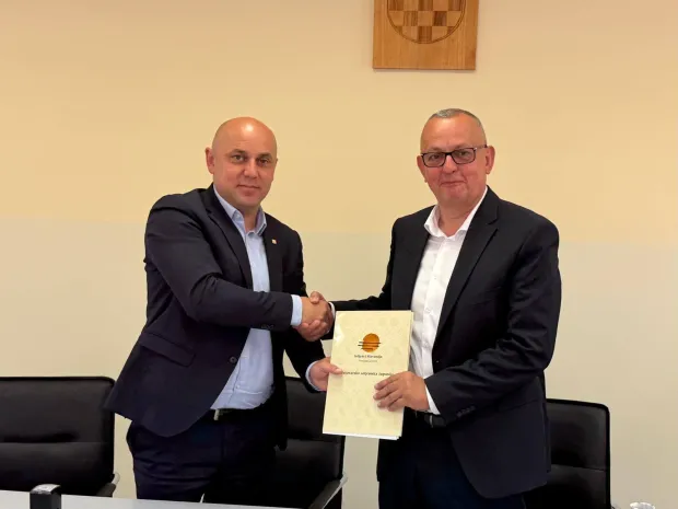 Župan Bosančić u Gunji: Darovano zemljište za novo mezarje