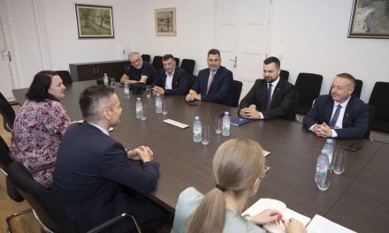 Radni posjet saborskog zastupnika Armina Hodžića Gradu Sisku i predstavnicima bošnjačke manjine