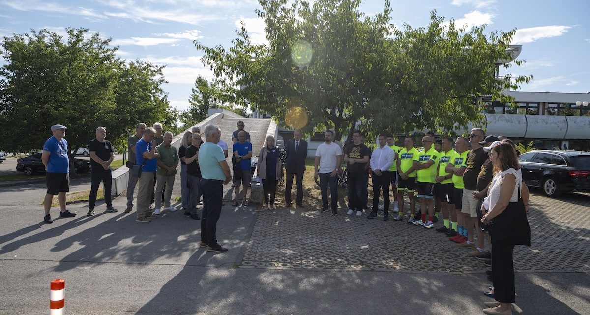 Zagreb ispratio bicikliste na put do Srebrenice