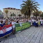 Mimohodom 8372 Split odaje počast žrtvama genocida u Srebrenici