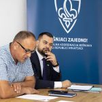 Zastupnik Hodžić s OPG-ovcima u Vojniću: Konkretna podrška za ljude koji žele raditi i ostati