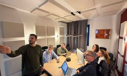 Manje papira, više zajedništva: Tribina o AI u administraciji manjinskih organizacija